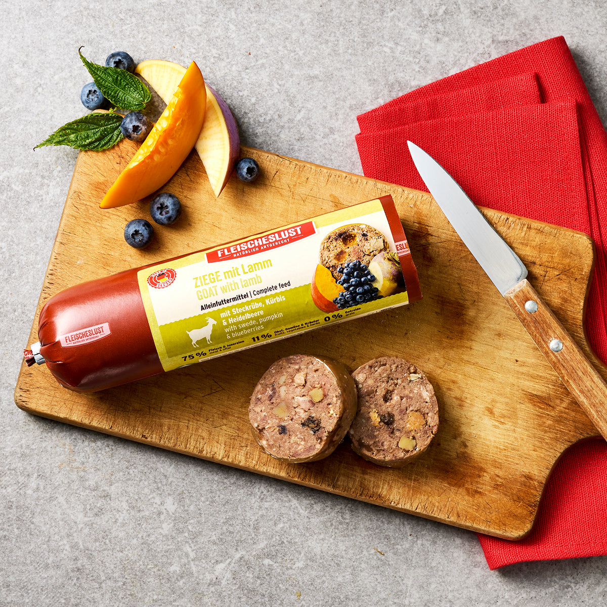 Ziege mit Lamm mit Steckrübe, Kürbis & Heidelbeere